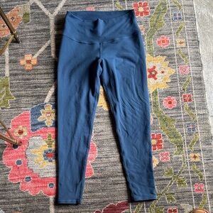 Alo air brush medium 24 inch inseam leggings